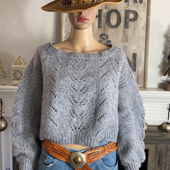 Victoria’s Secret Wool Crop Sweater - Picture 3 of 7